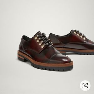 Massimo Dutti burgundy leather derby shoe